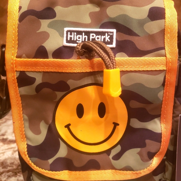 High Park Green Camo Crossbody bag smiley happy face - NEW - Picture 2 of 6